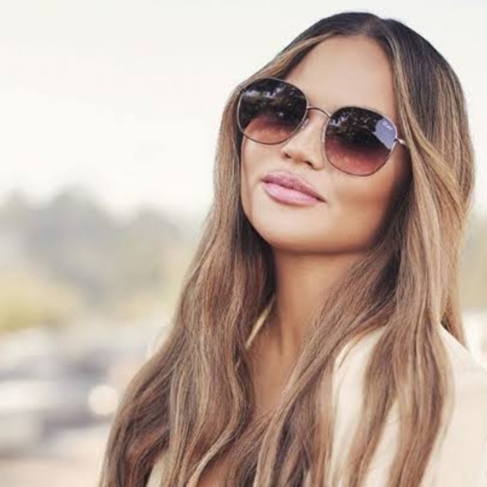 Quay Australia Jezabell Gold/ Purple Ombre Round Sunglasses NWT